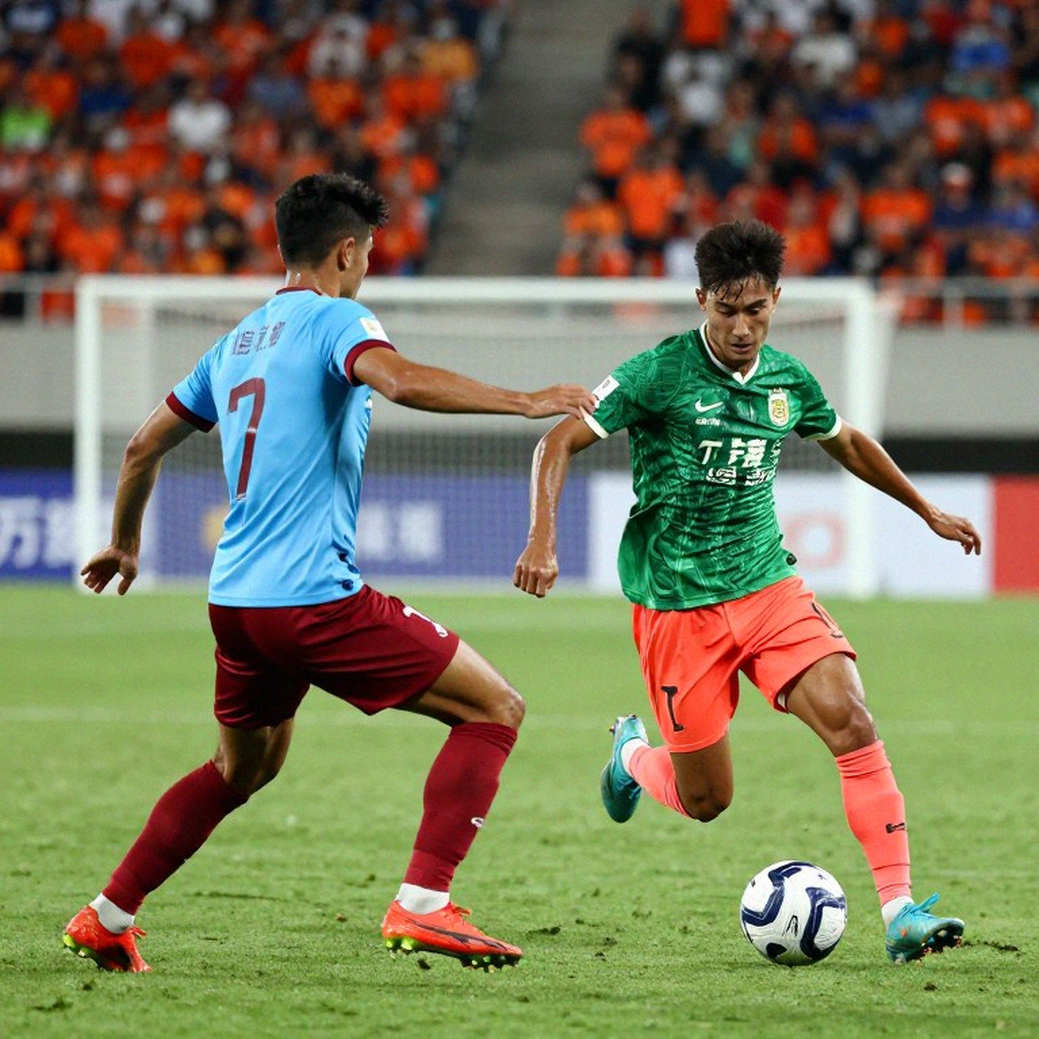CĐV Kashima la ó phải nhắm vào HLV trưởng; Oniki nhìn thấy tín hiệu tích cực nhưng 'suy cho cùng, thế giới này là thế giới của kết quả'